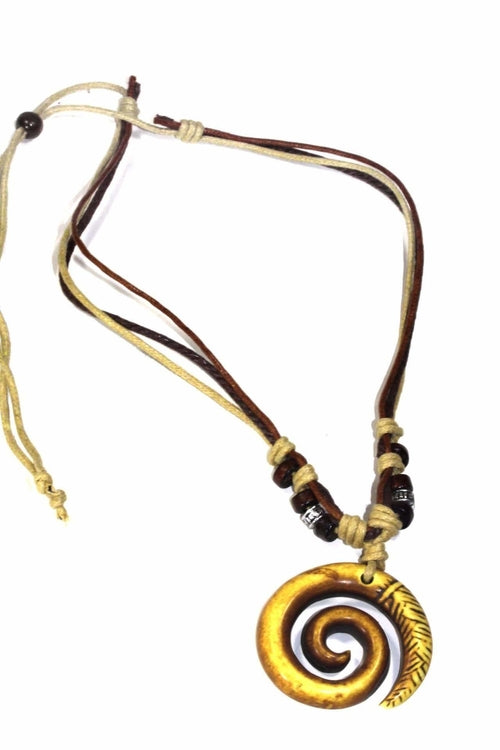 Halskette im Tribal-Spiral-Boho-Stil