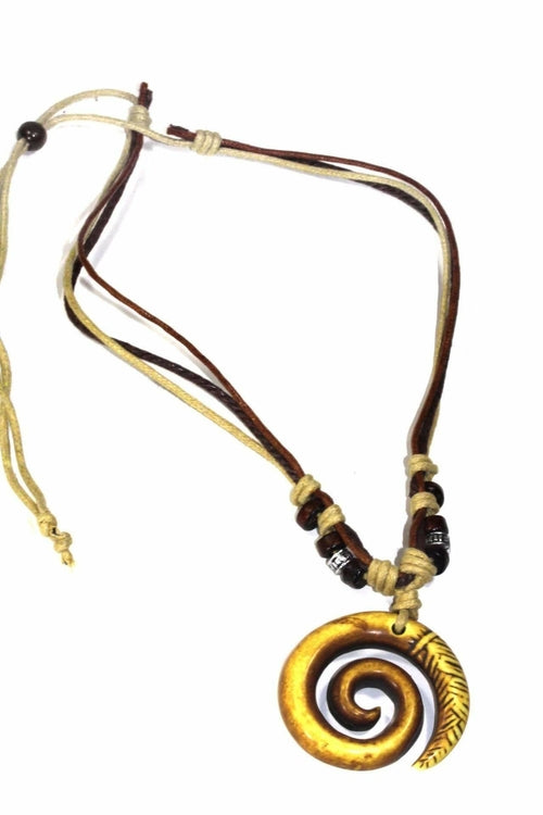 Halskette im Tribal-Spiral-Boho-Stil