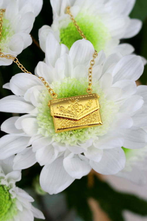 24 Karat Gänseblümchen-Umschlag-Medaillon-Halskette